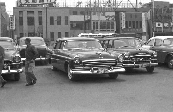 56-1a 012-21bc＊ 1956 Chrysler Windsor.JPG